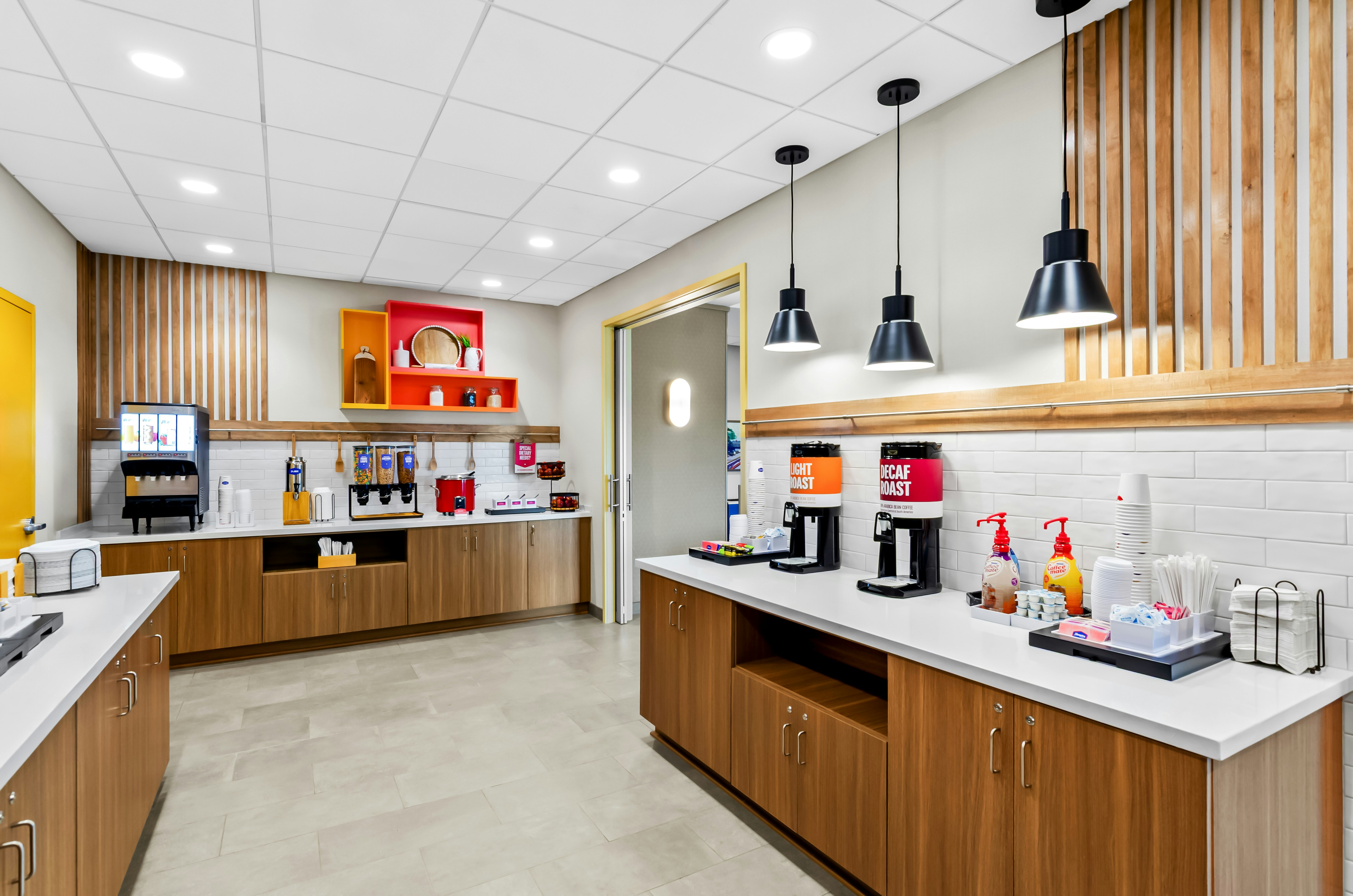 Hampton Inn Daleville 14/22