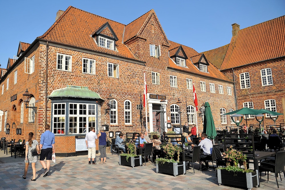Hotel Dagmar 1/34