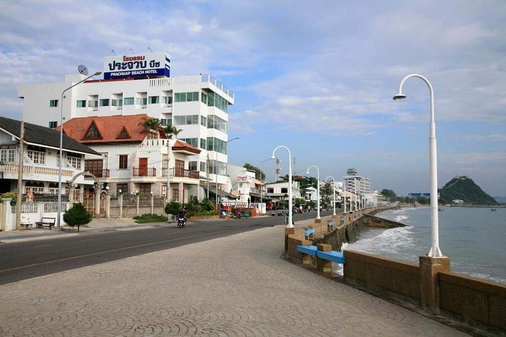 Prachuap Beach Hotel 6/40