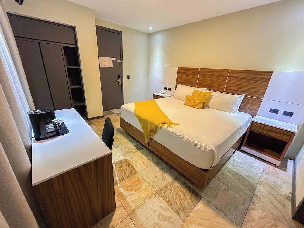 Basic, Double Bed