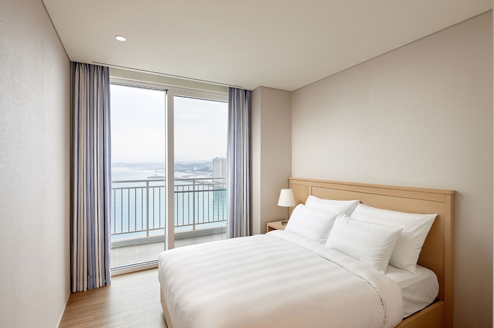 Superior, Suite, 2 Double Beds, Ocean View