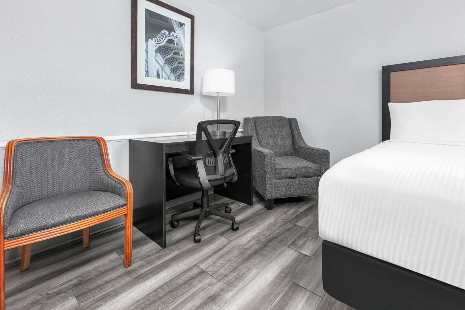 Baymont by Wyndham Austin University Area 14/22