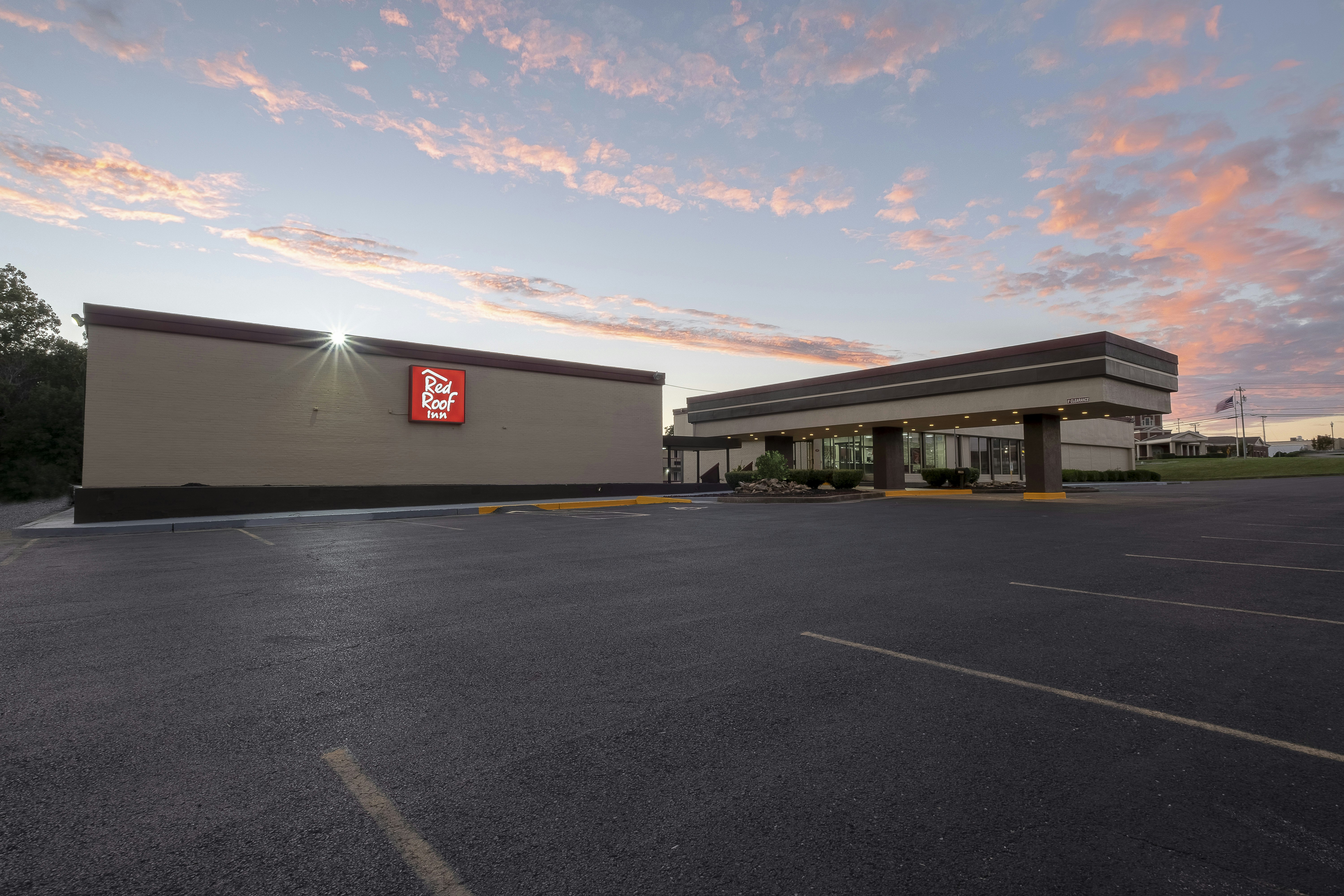 Red Roof Inn Murray 28/30