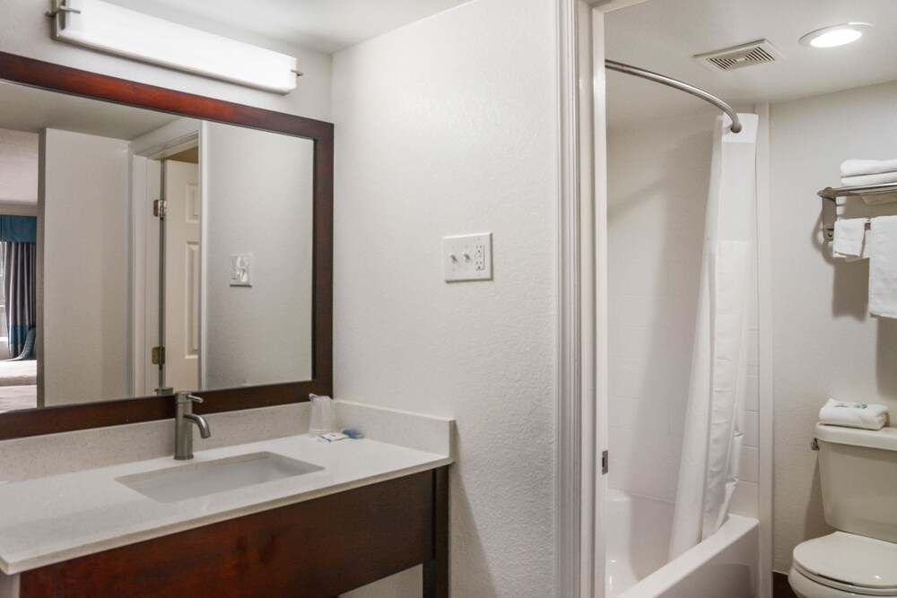 Rodeway Inn Milford, DE 16/23
