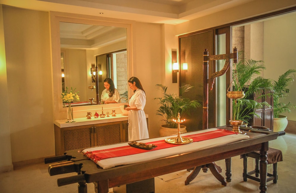 GRAND HYATT GOA 33/70