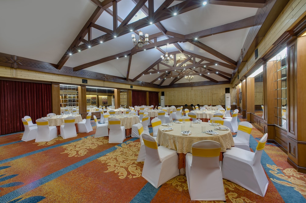 MAYFAIR Spa Resort and Casino, Gangtok 37/50