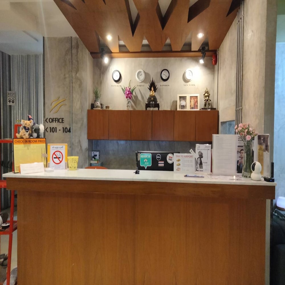 Collection O Jasaen Stylish Boutique Hotel 14/54