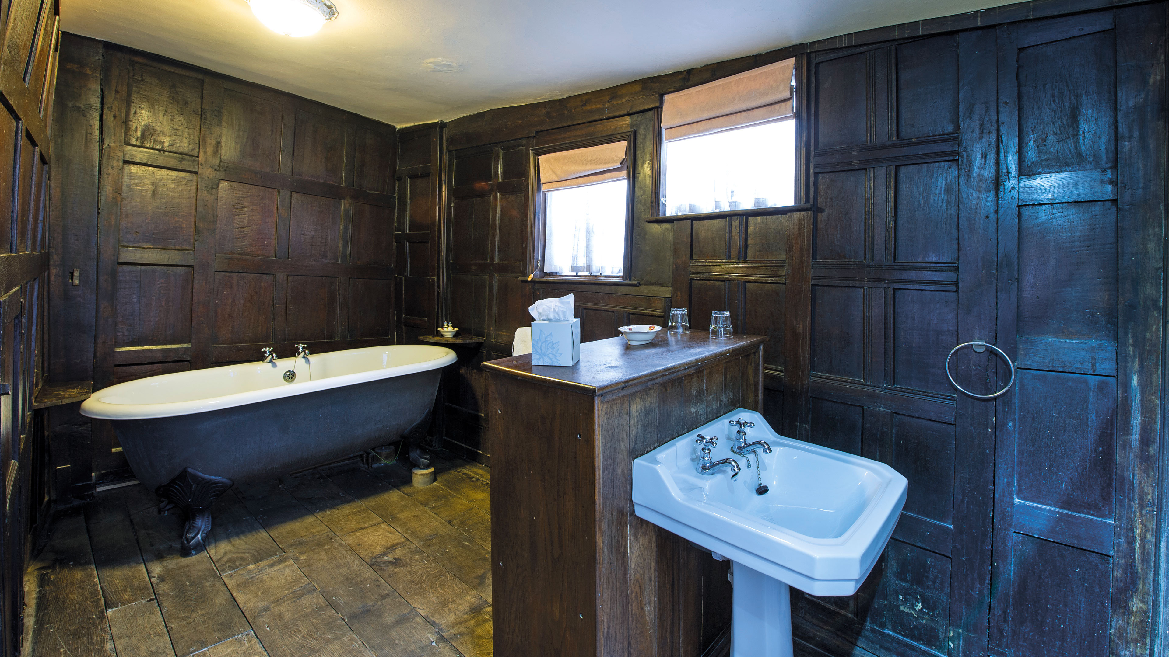 Prince Rupert Hotel 43/44