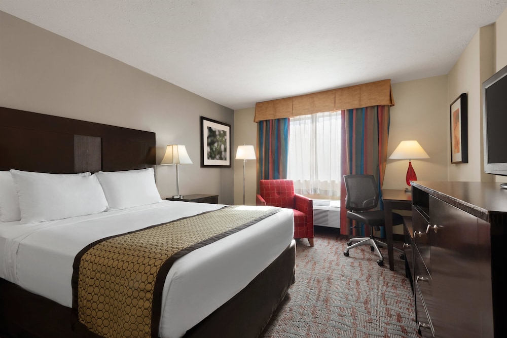 Baymont By Wyndham Belleville Airport Area 8/33