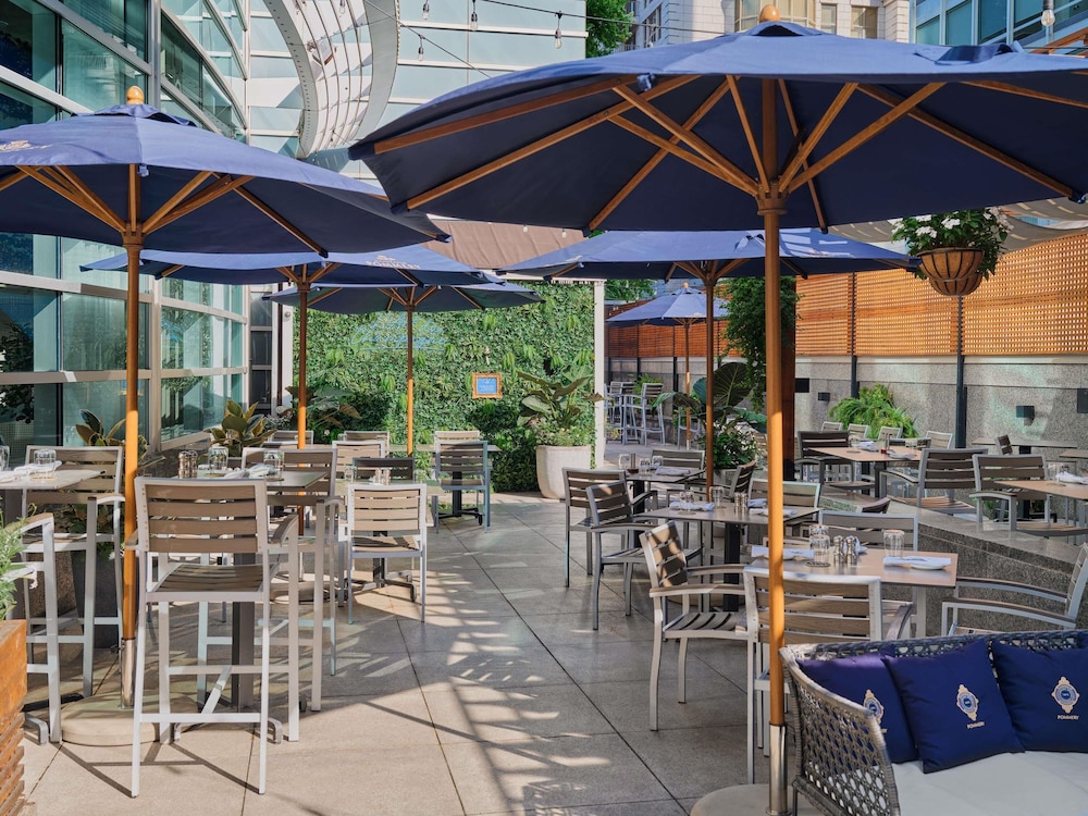 Sofitel Montreal Golden Mile 59/79