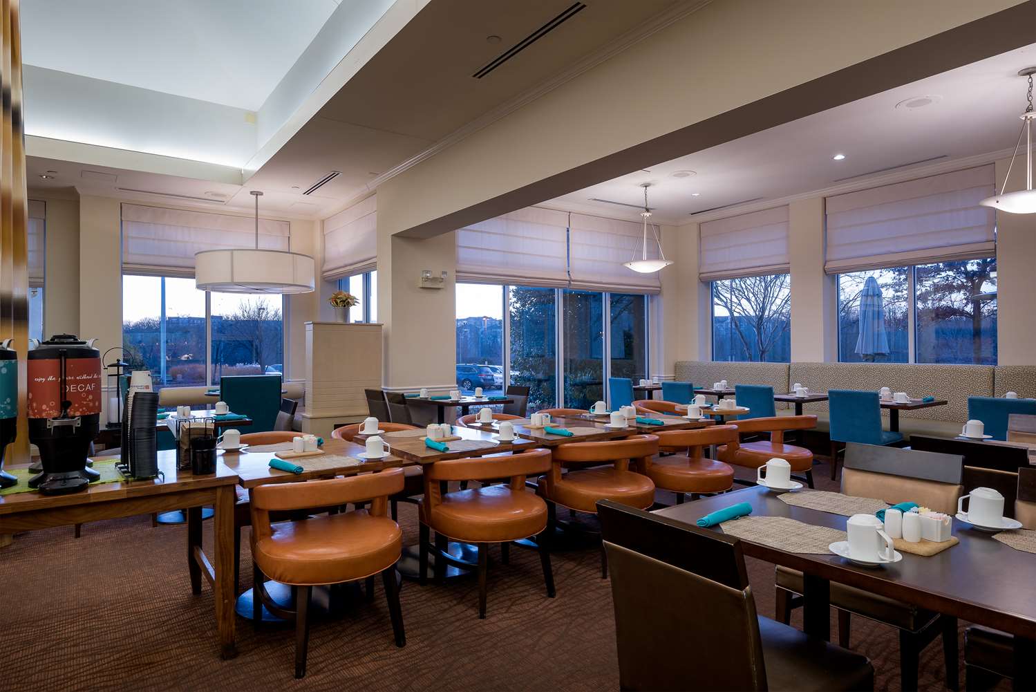 restaurant cafeteria