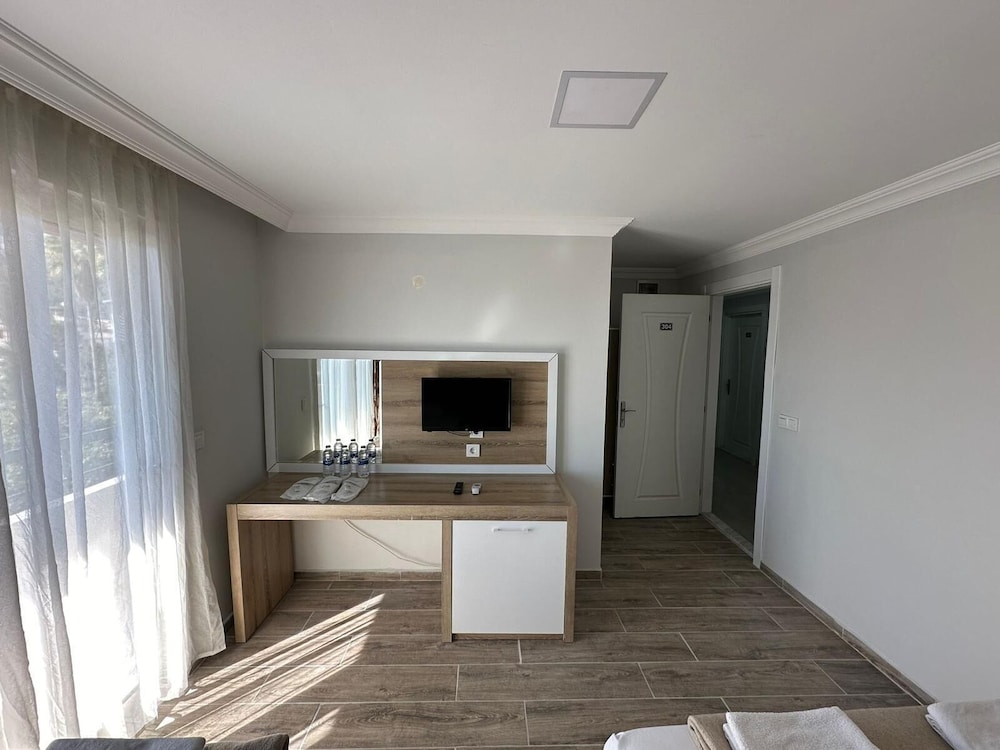 Belcan Hotel 26/42
