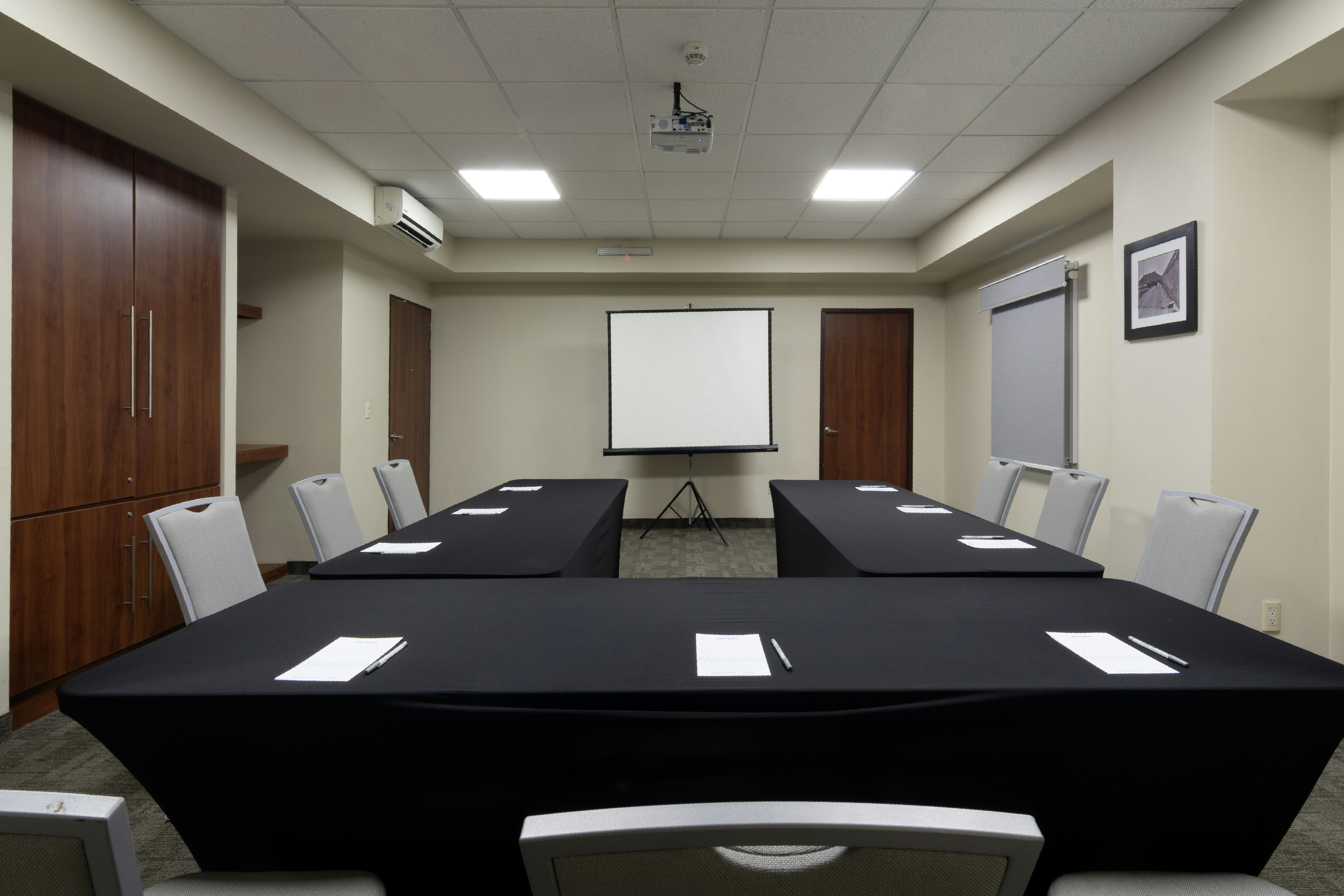 Hampton Inn by Hilton San Juan Del Rio 46/59