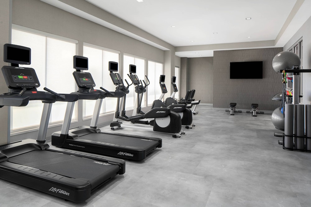 Courtyard by Marriott Houston I-10 West/Memorial 18/42