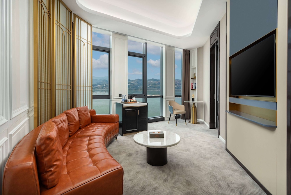 Ramada by Wyndham Yichang Riverside 18/24