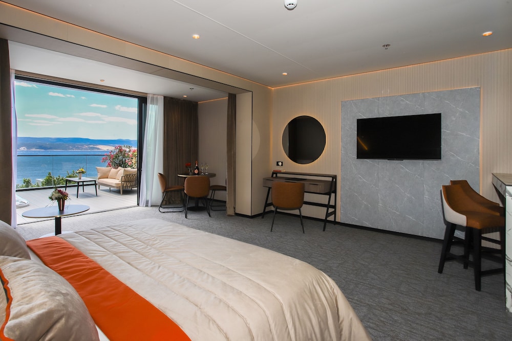 Medistone Hotel 7/50