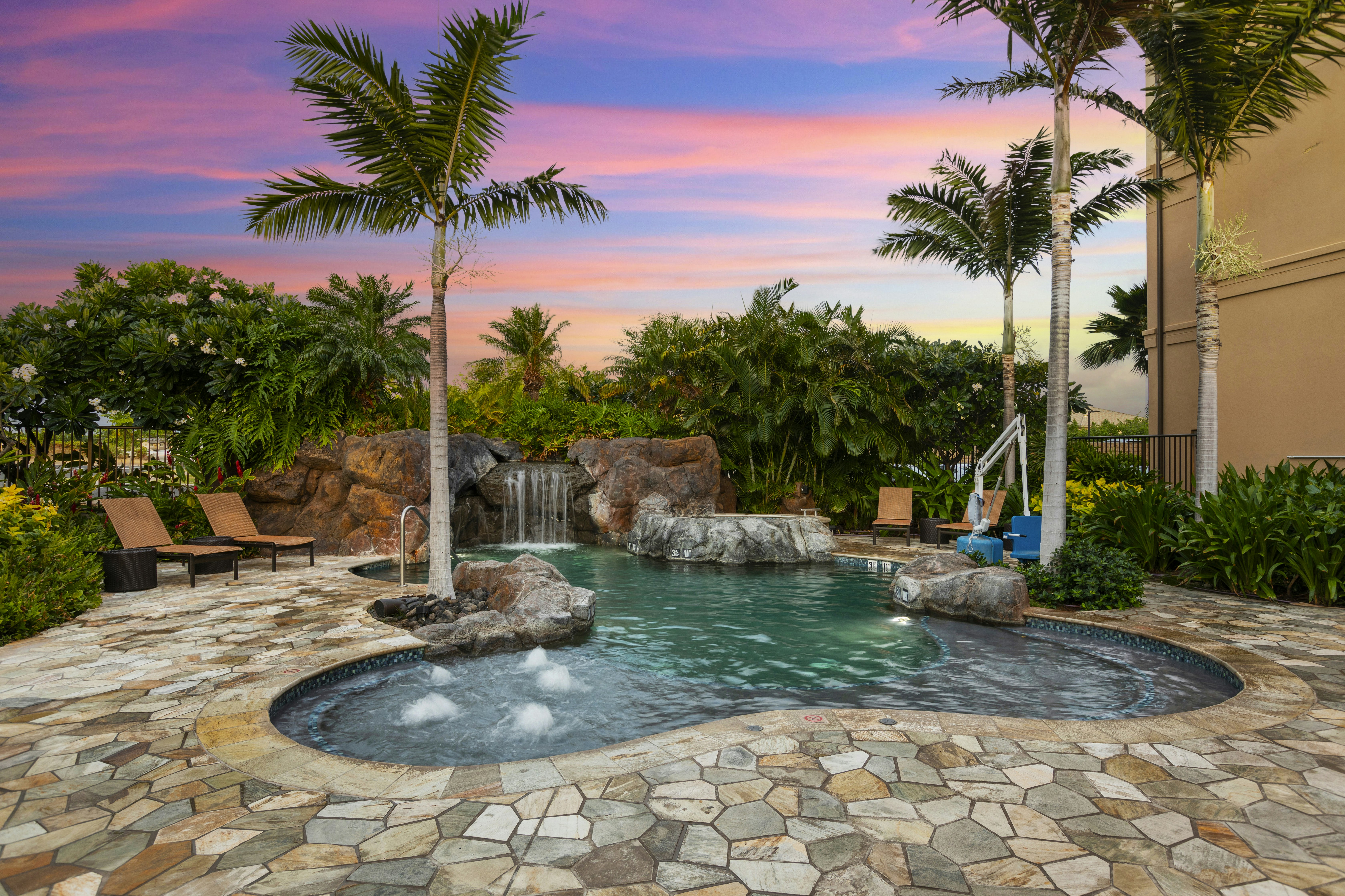 Embassy Suites By Hilton Oahu Kapolei 67/68