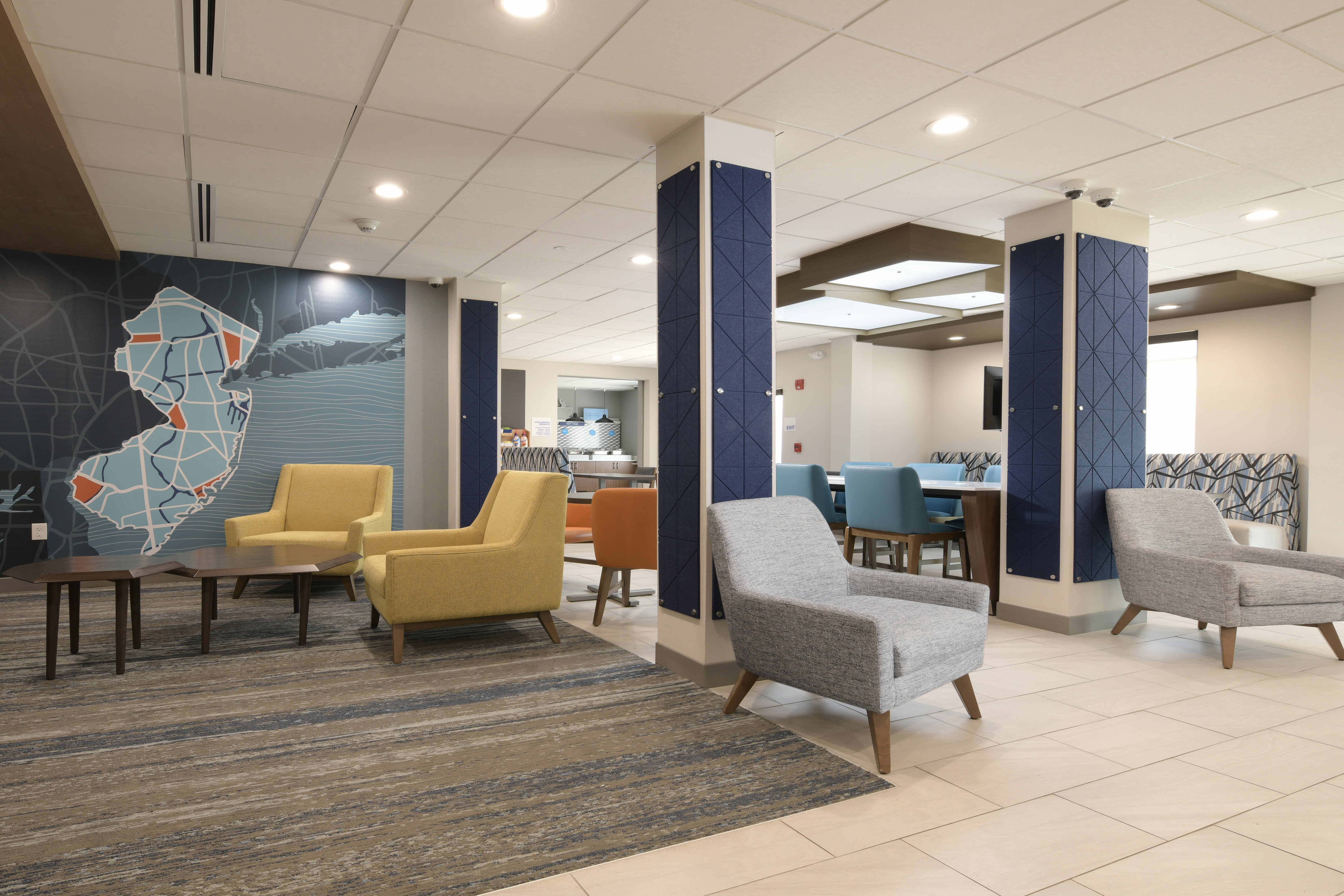 Holiday Inn Express and Suites Williamstown - Glassboro, an IHG Hotel (ex. Best Western Monroe Inn) 45/62