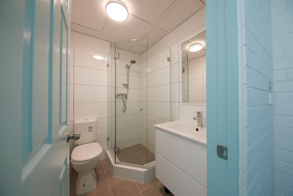 Little Coogee Hotel 23/65