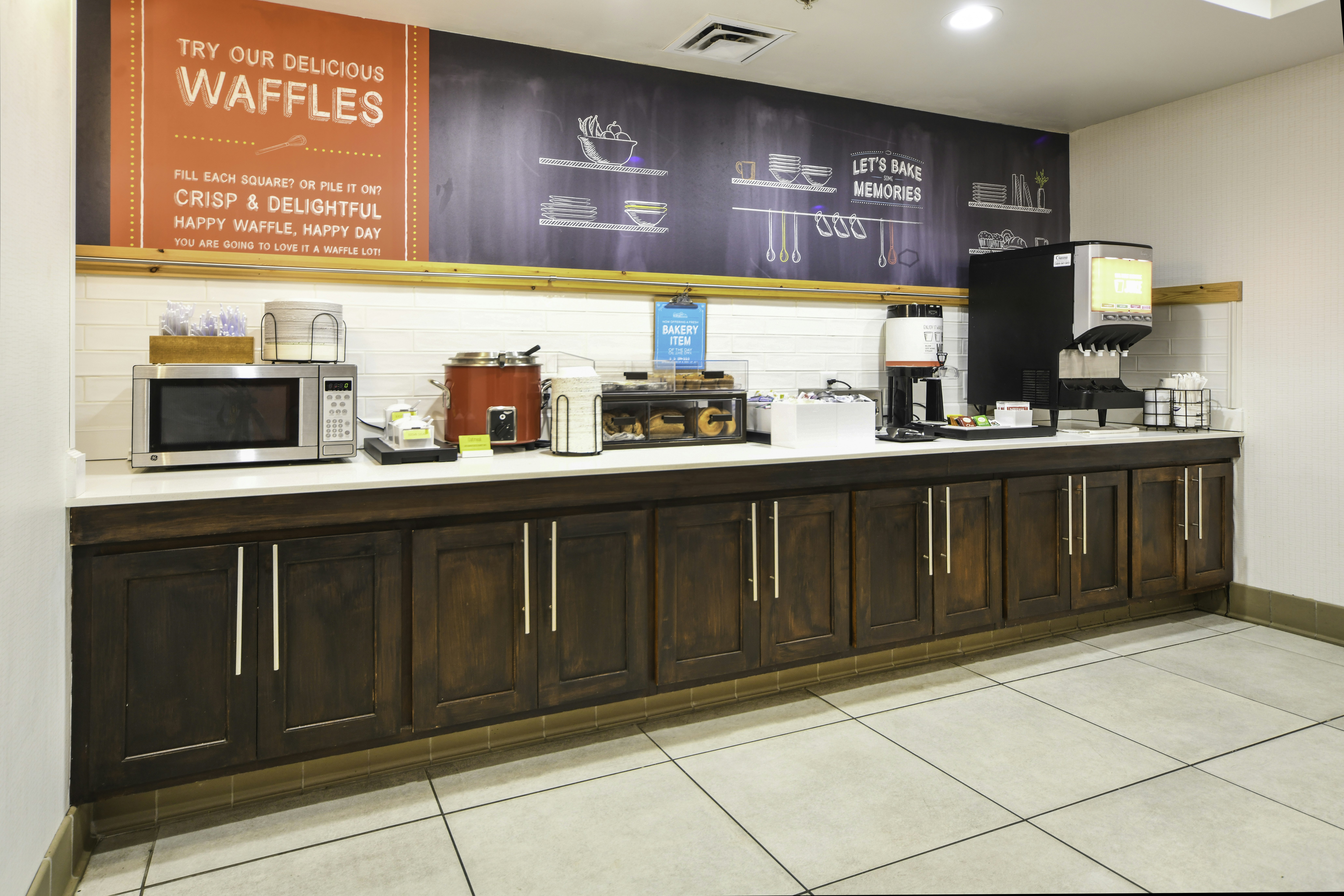 Hampton Inn Bryant 5/37