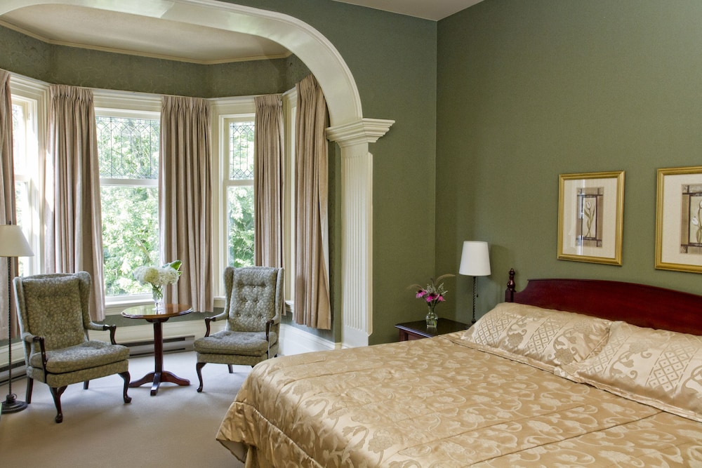 Westover Inn 14/69