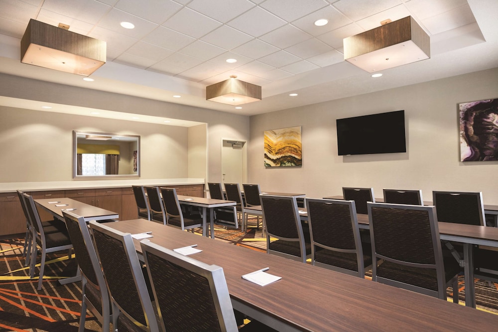 Hampton Inn Brigham City 33/39