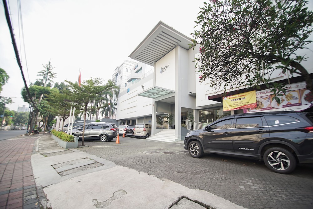 Sofyan Hotel Soepomo 30/32