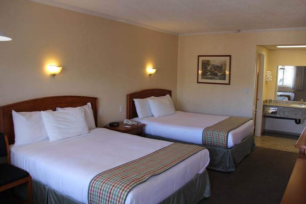 Travelodge By Wyndham Kamloops 9/11