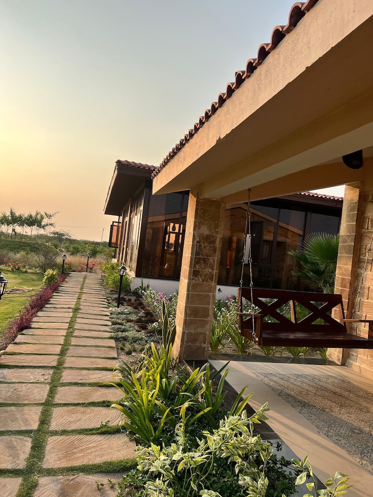 The Blackbuck Trails, VELAVADAR photo3