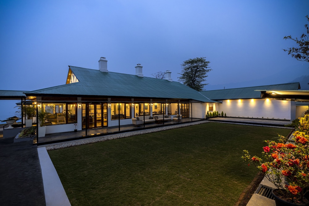 Ama Stays & Trails Puttabong Cottage, Darjeeling 4/50