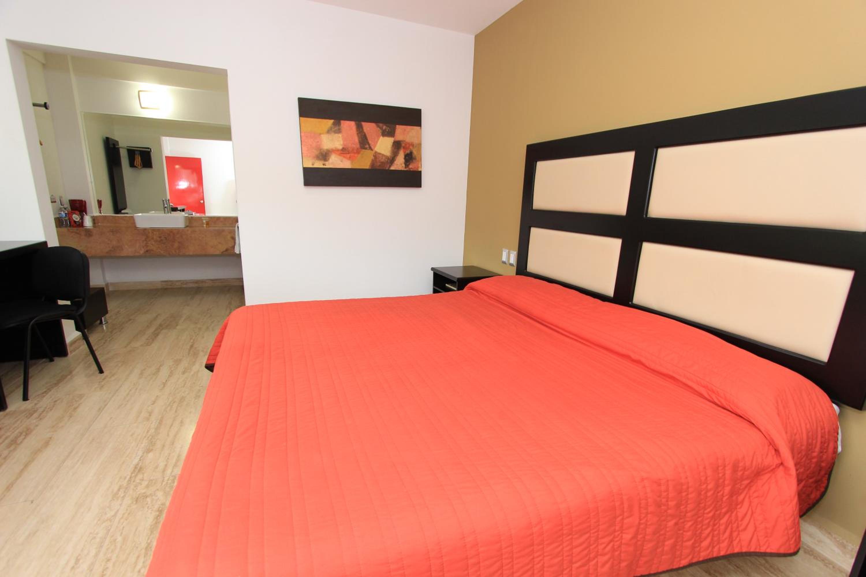 Hotel 5 Inn 13/50