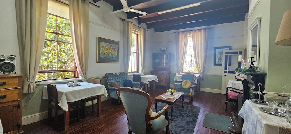 Kelkiewyn Guesthouse Caledon 30/40