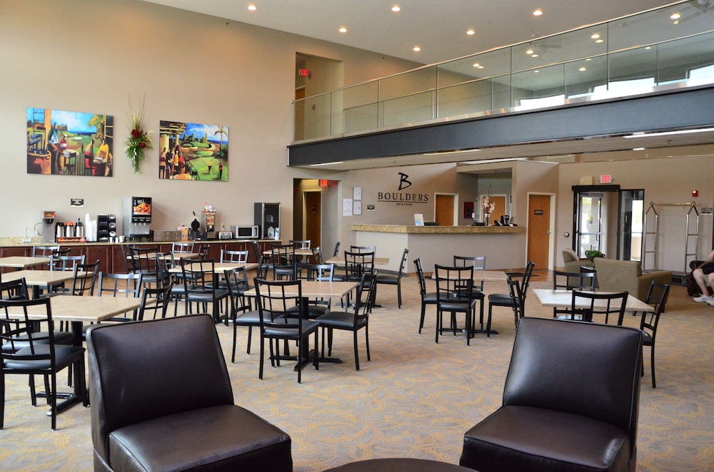 Qube Hotel Polk City 22/39