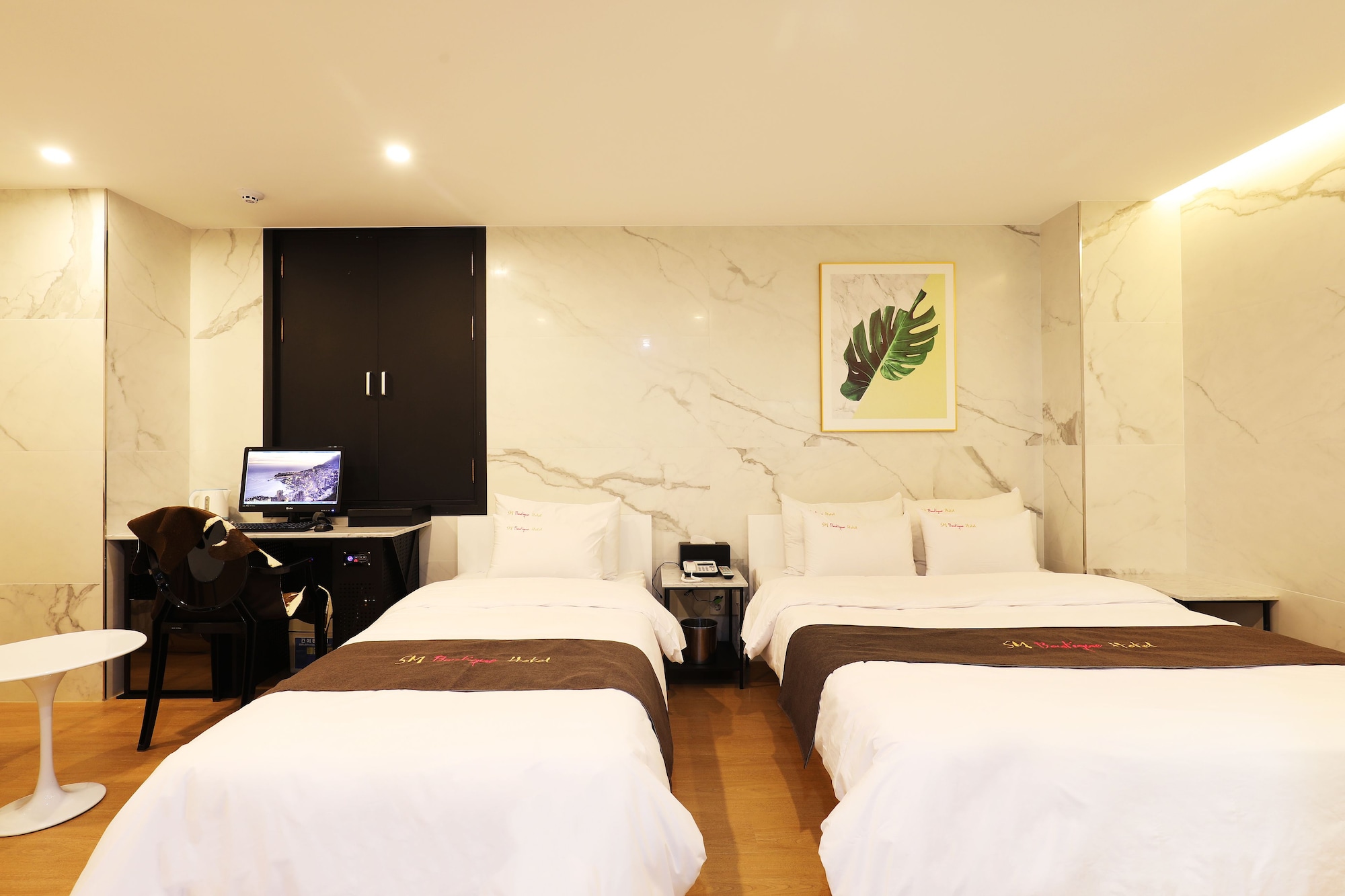 Sweet, 1 King and 1 Single Beds