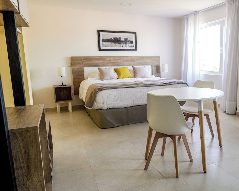 Ramada Residences by Wyndham Puerto Madryn CQ Parry 14/41