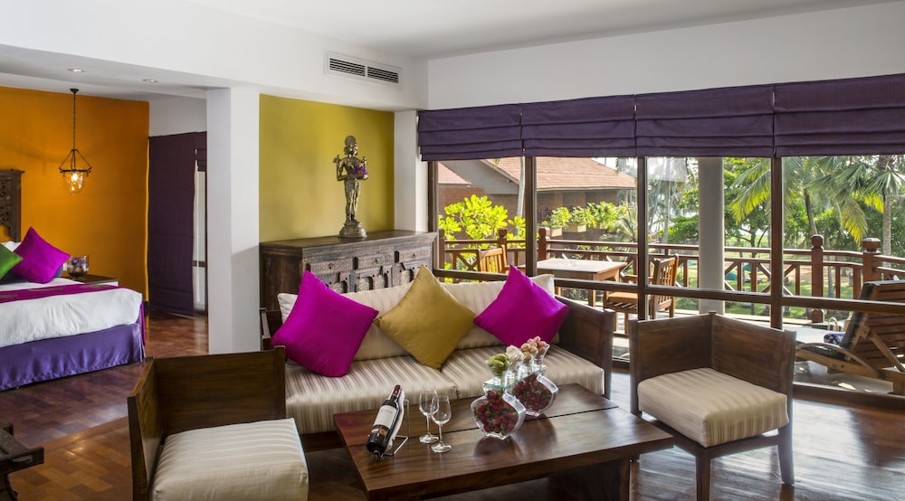 Royal Palms Beach Hotel 38/66