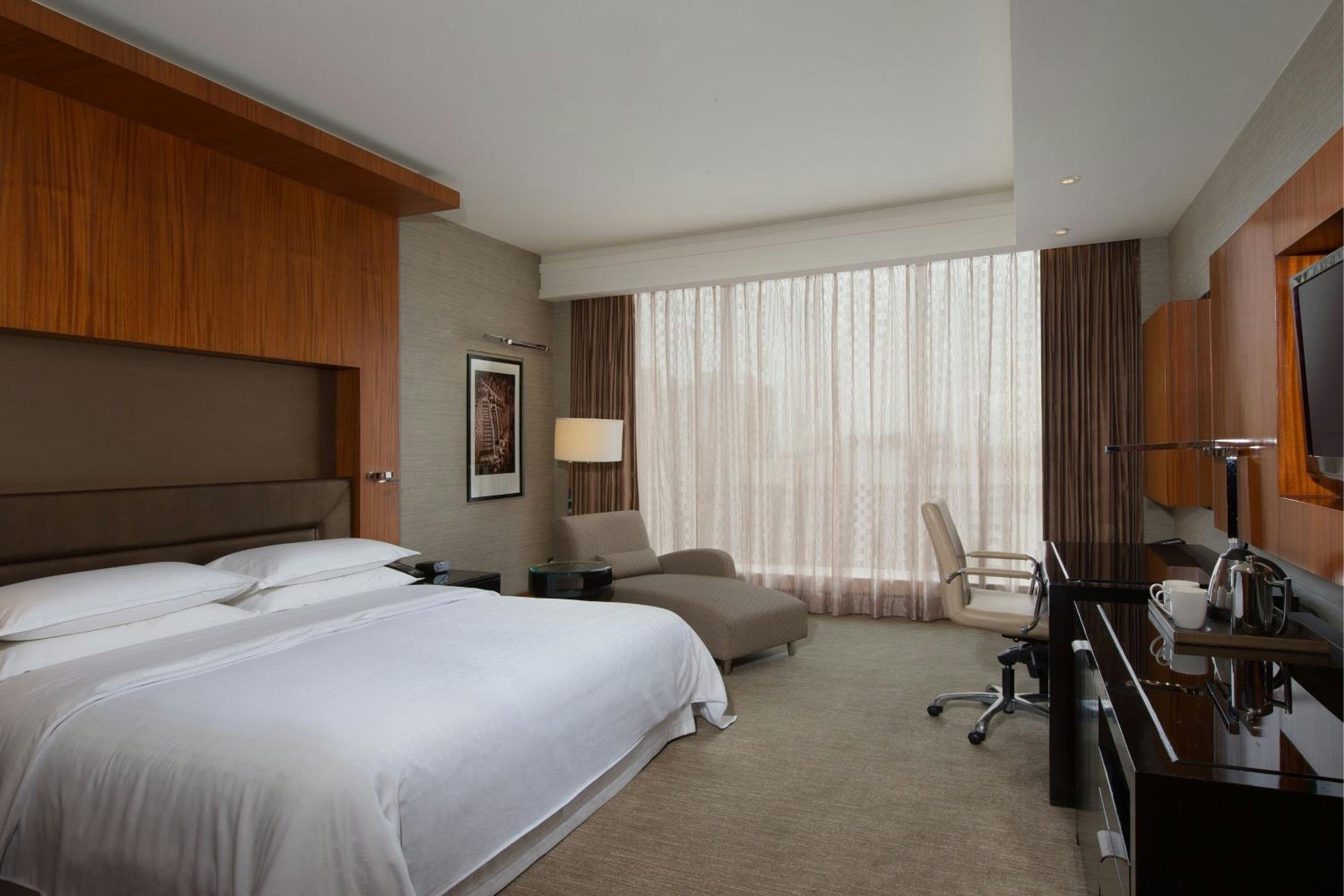 غرفة بسرير كينج، Sheraton Grand Bangalore Hotel At Brigade Gateway 3/6