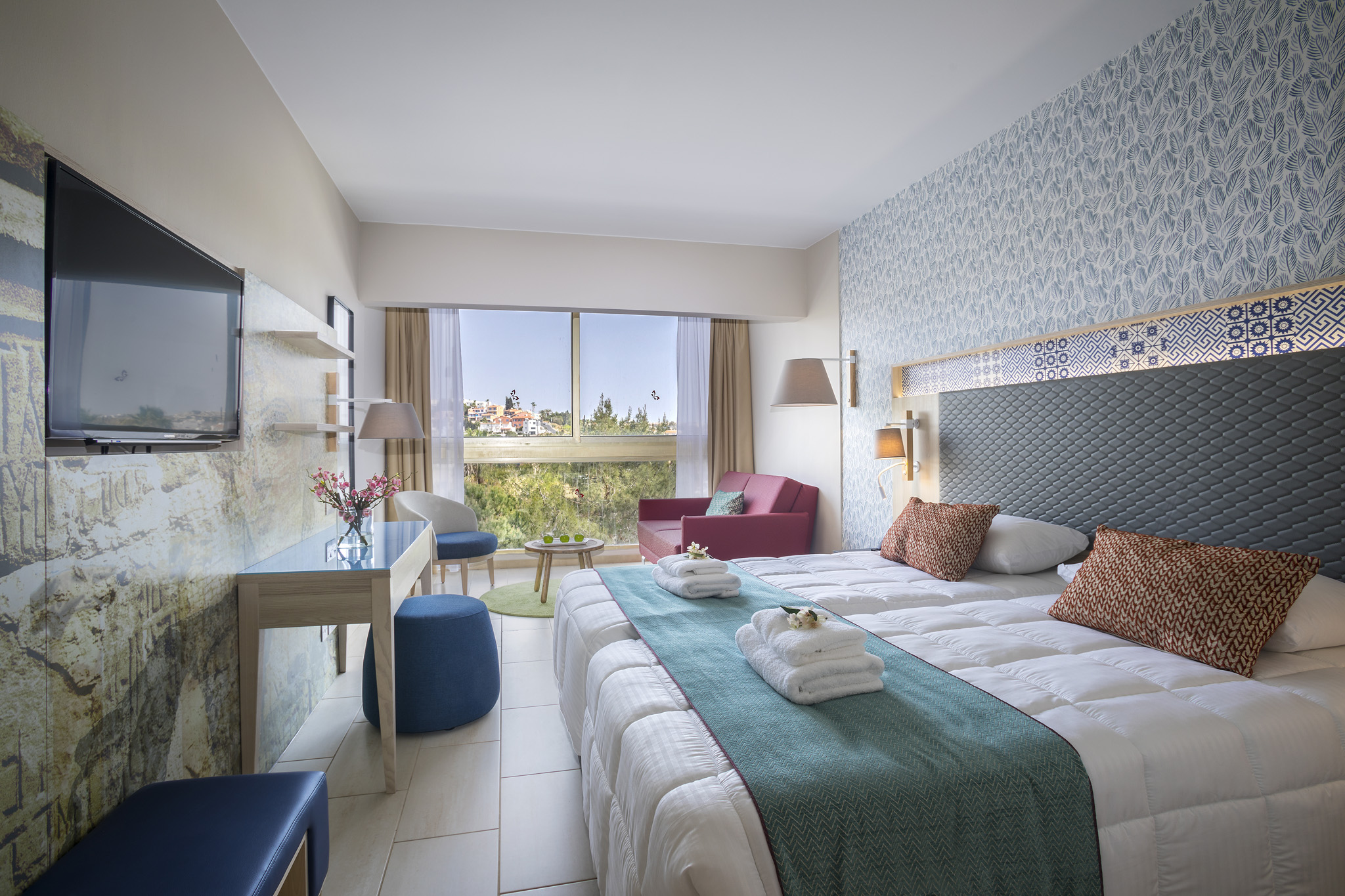 Junior Suite Inland View