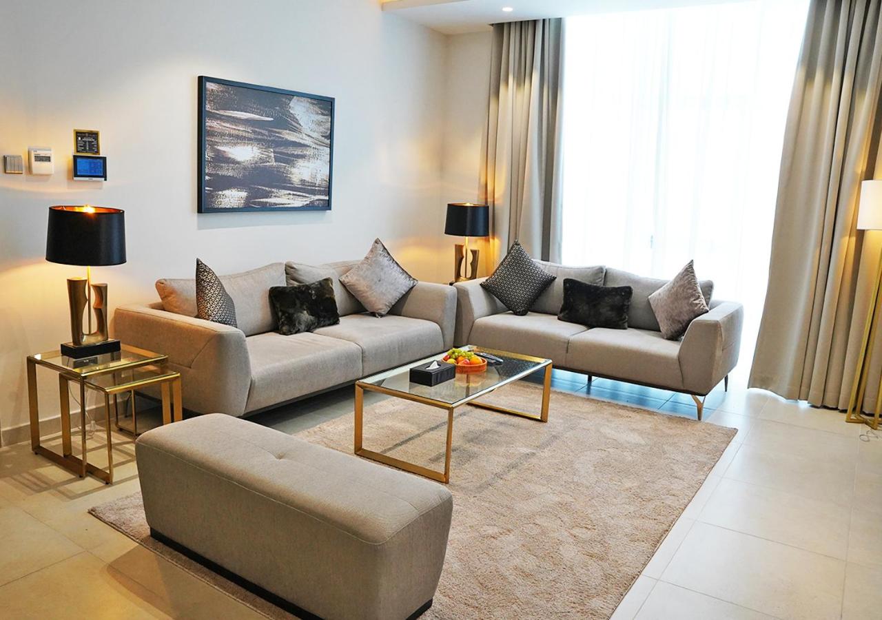 Farhan Tower 27/47