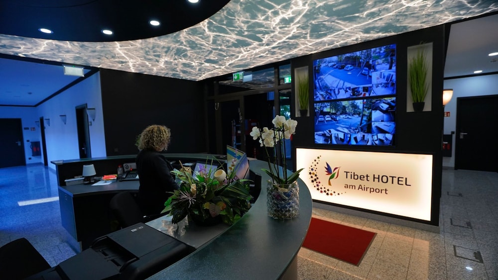 Tibet Hotel am Airport 14/48