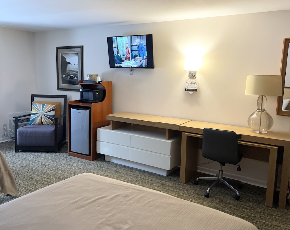 Rodeway Inn Oscoda, MI 20/32