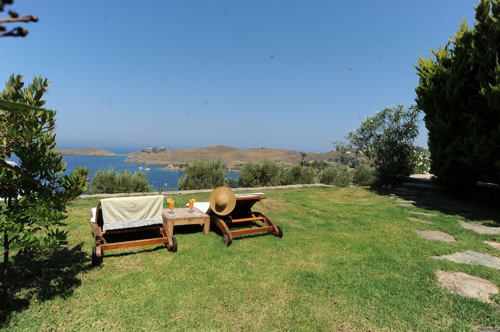 Aigis Suites 28/50