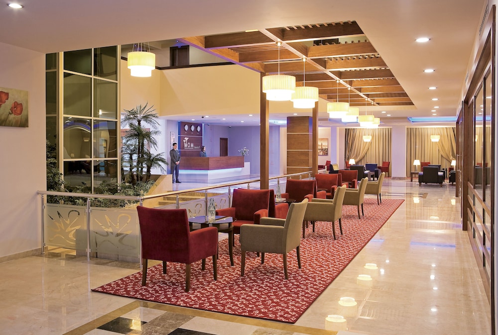 MOM Hotel 11/22