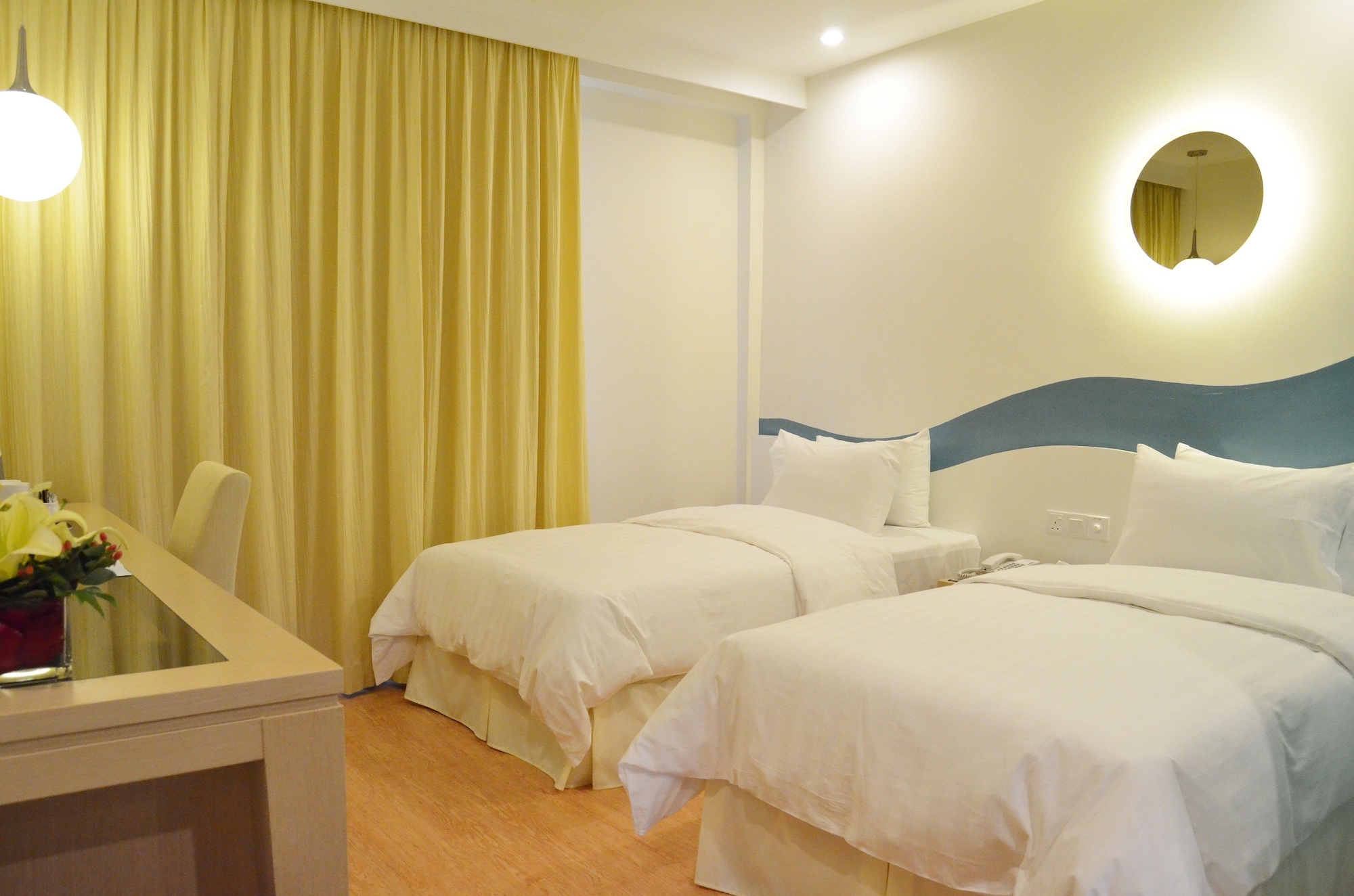 SUPERIOR, TWIN BEDS