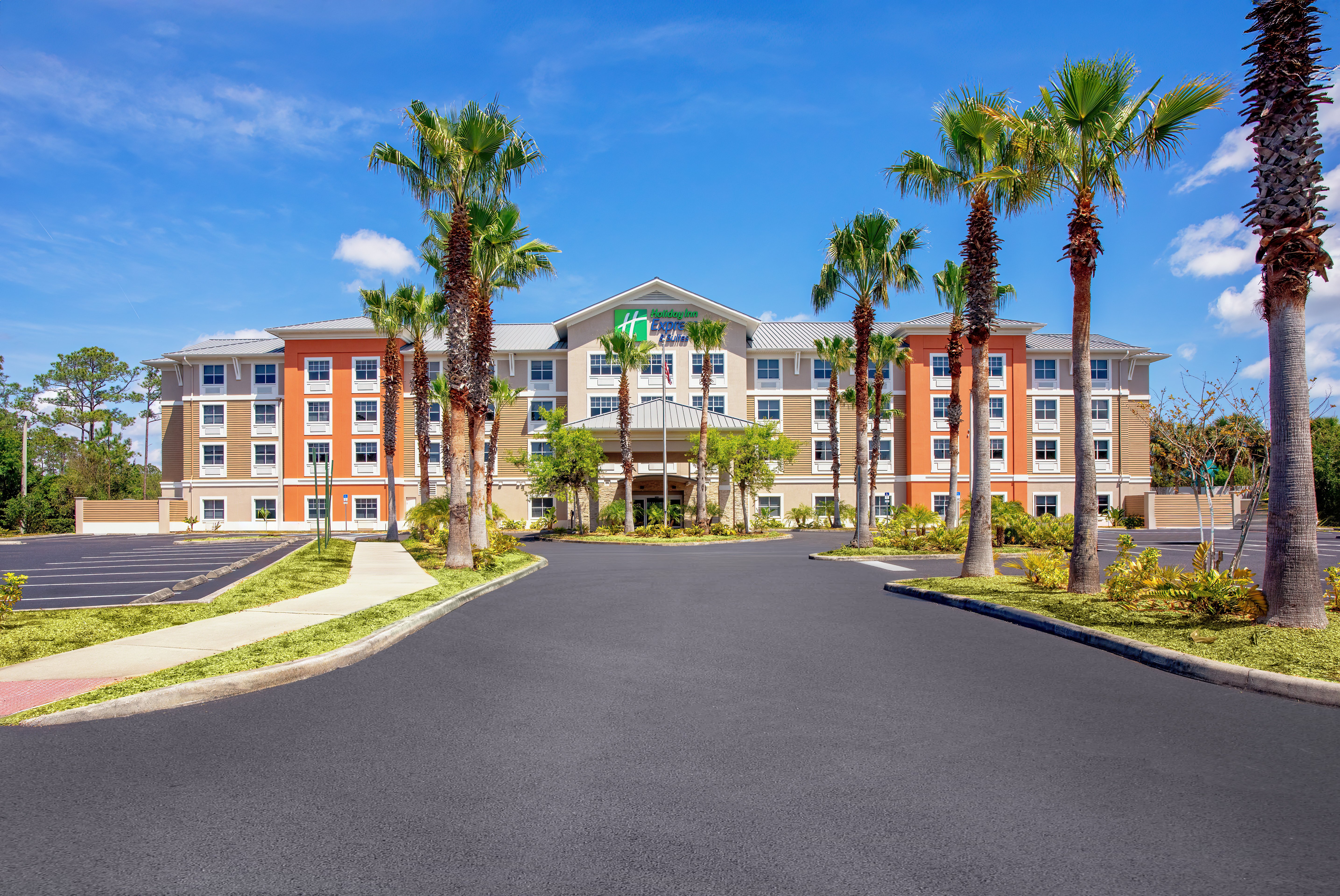 Holiday Inn Express & Suites Palm Coast - I-95 27/35