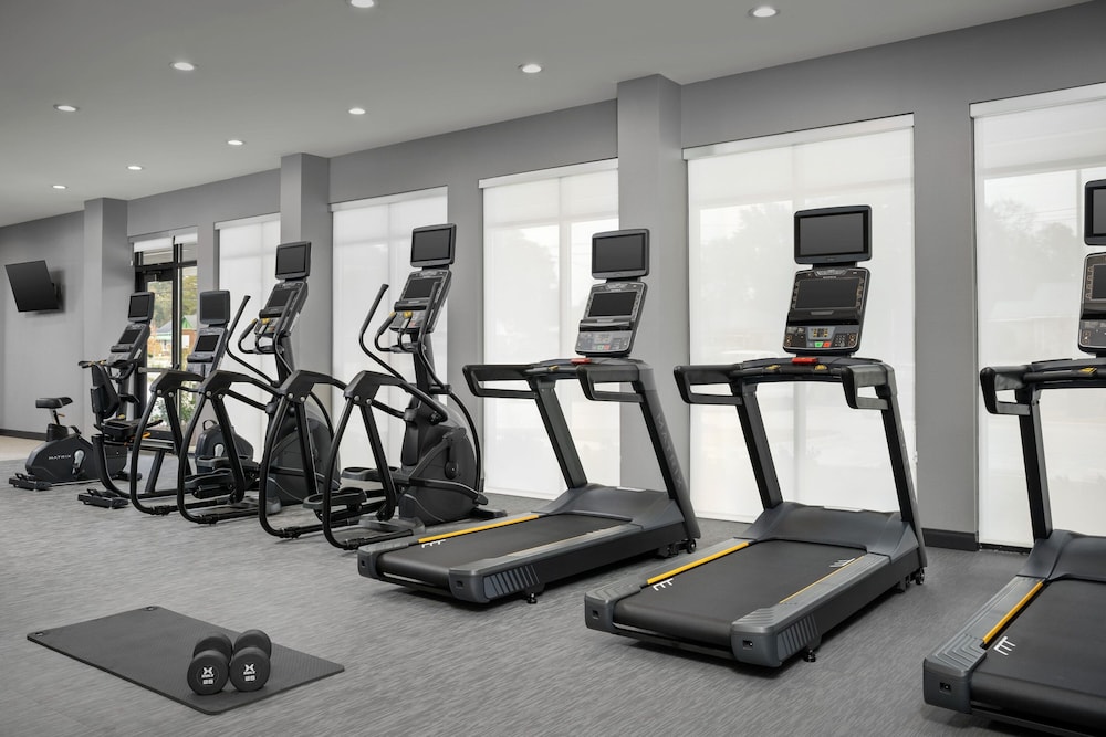 Courtyard by Marriott Northport 10/30