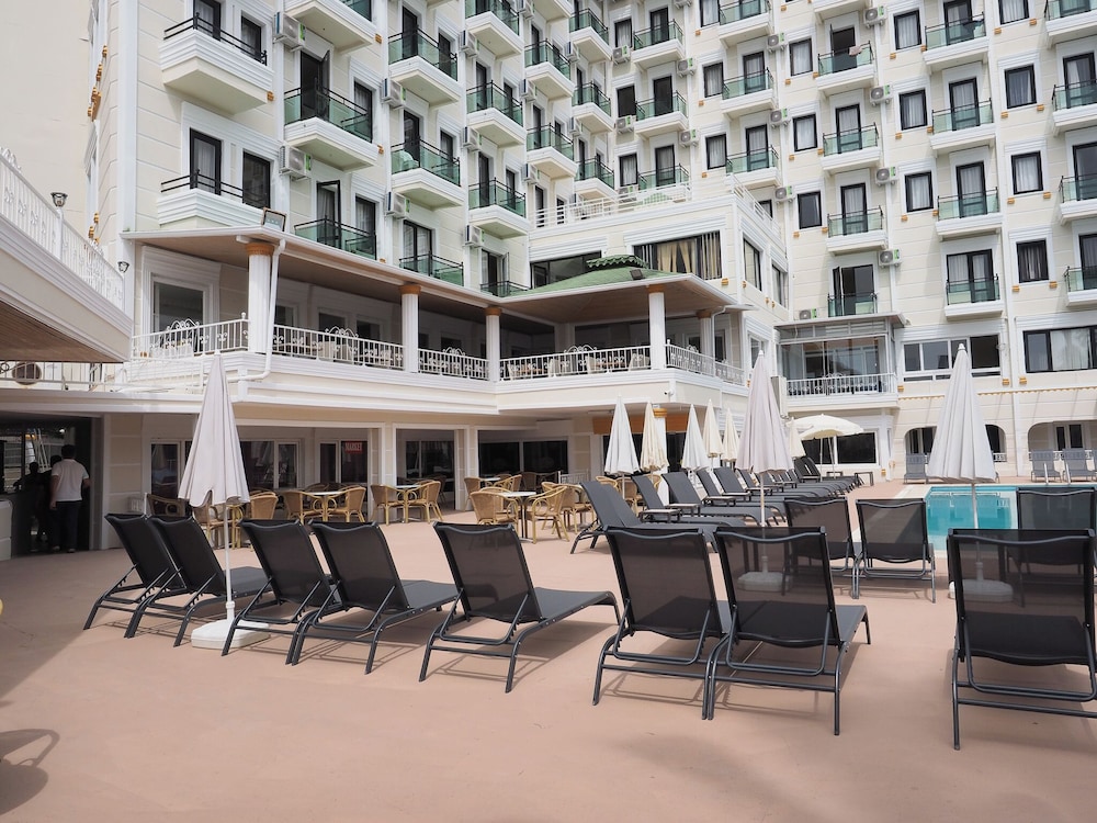 Hotel Sun Fire Beach 51/57