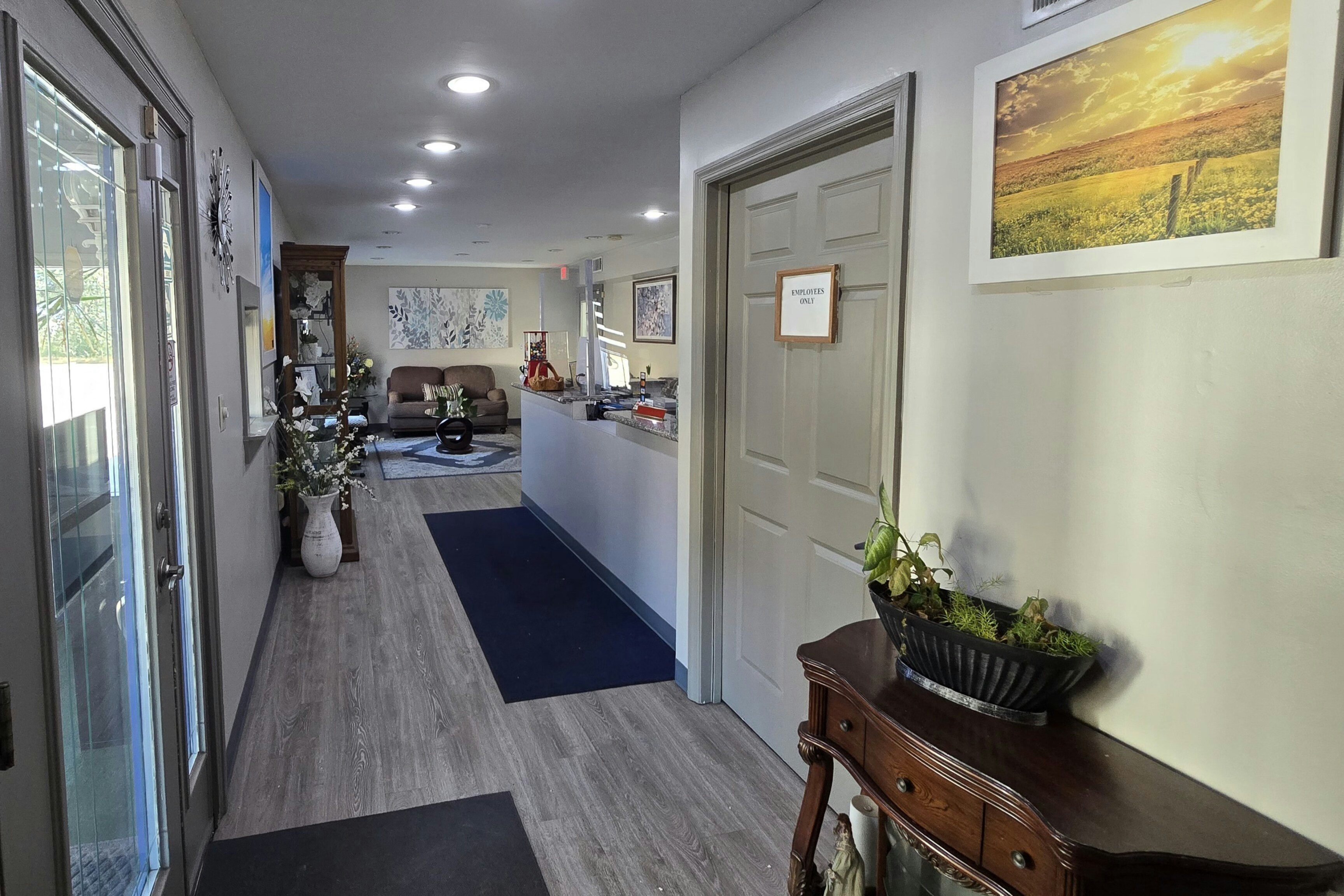 Lobby at OYO Hampton South Carolina Hwy 278, HAMPTON - SC