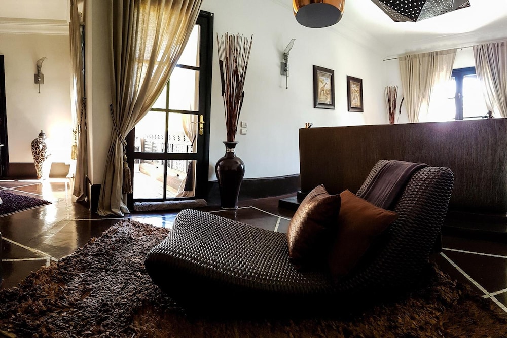 Villa Mano 24/50