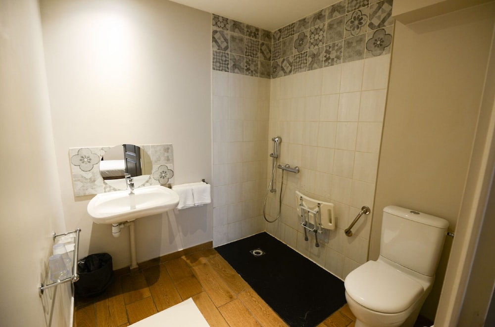 Hoteliere Lafayette 37/44